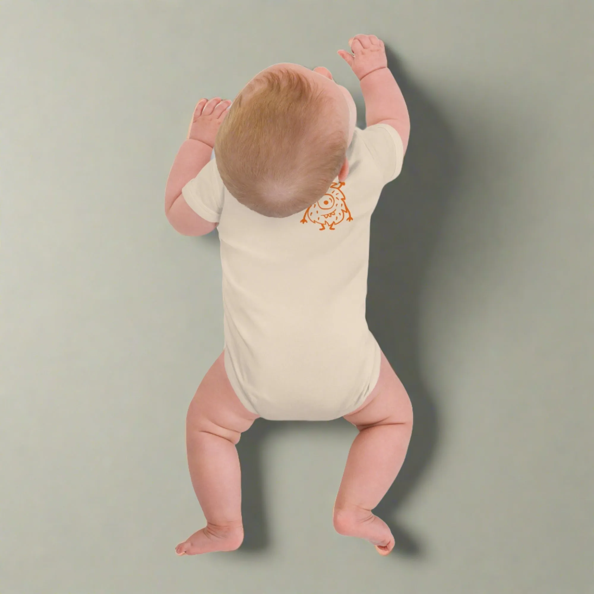 Durable Organic Cotton Baby Bodysuit - Ideal for Baby Adventures